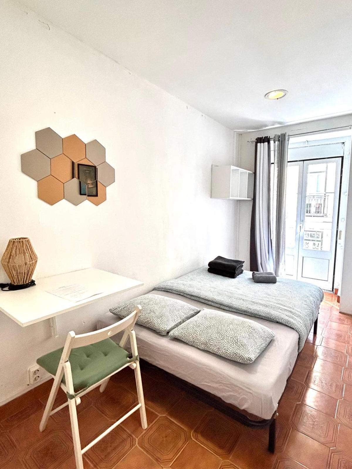 Shared Apartment With Bright Private Patio In Lisboa Exterior foto