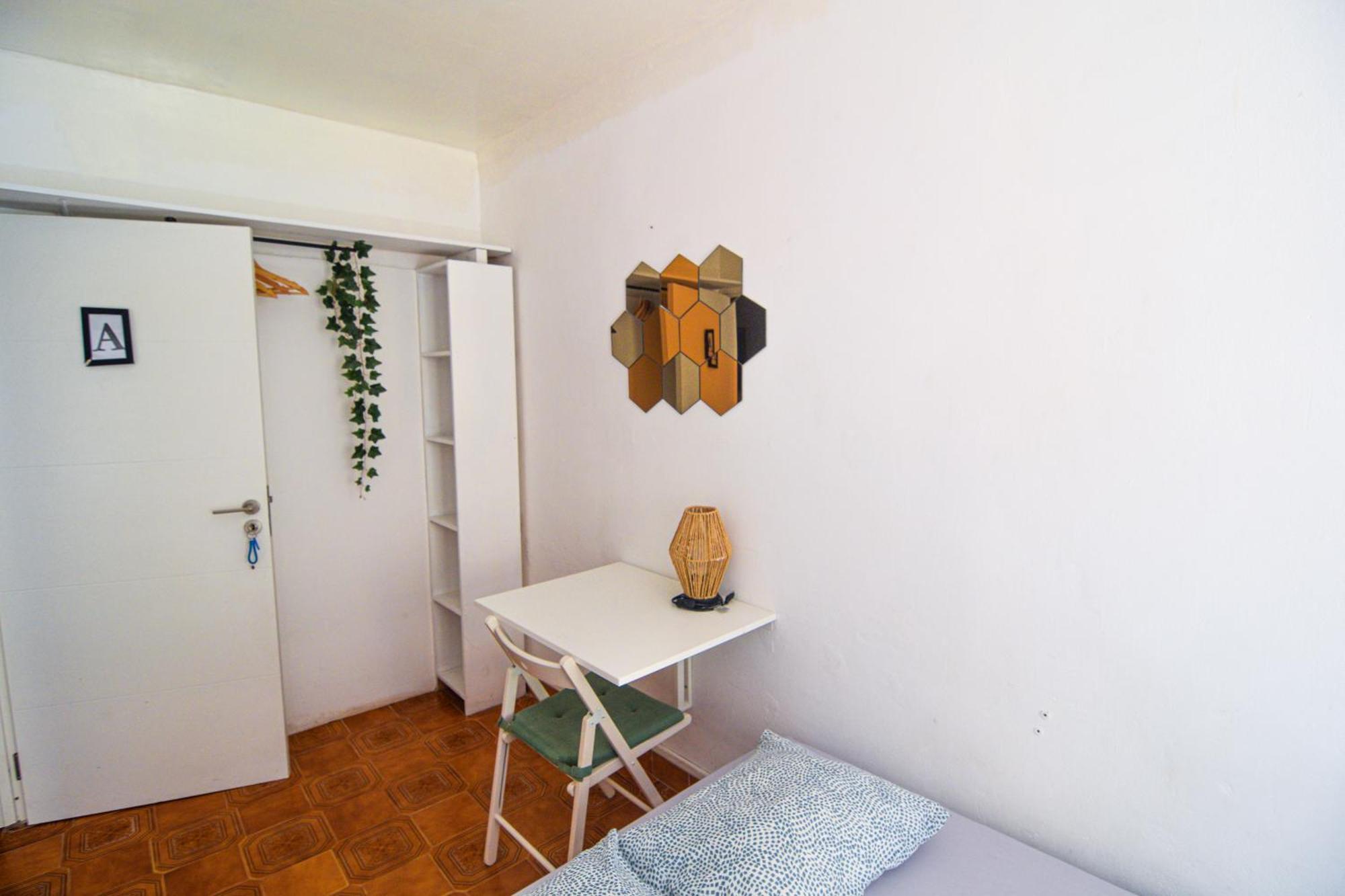 Shared Apartment With Bright Private Patio In Lisboa Exterior foto